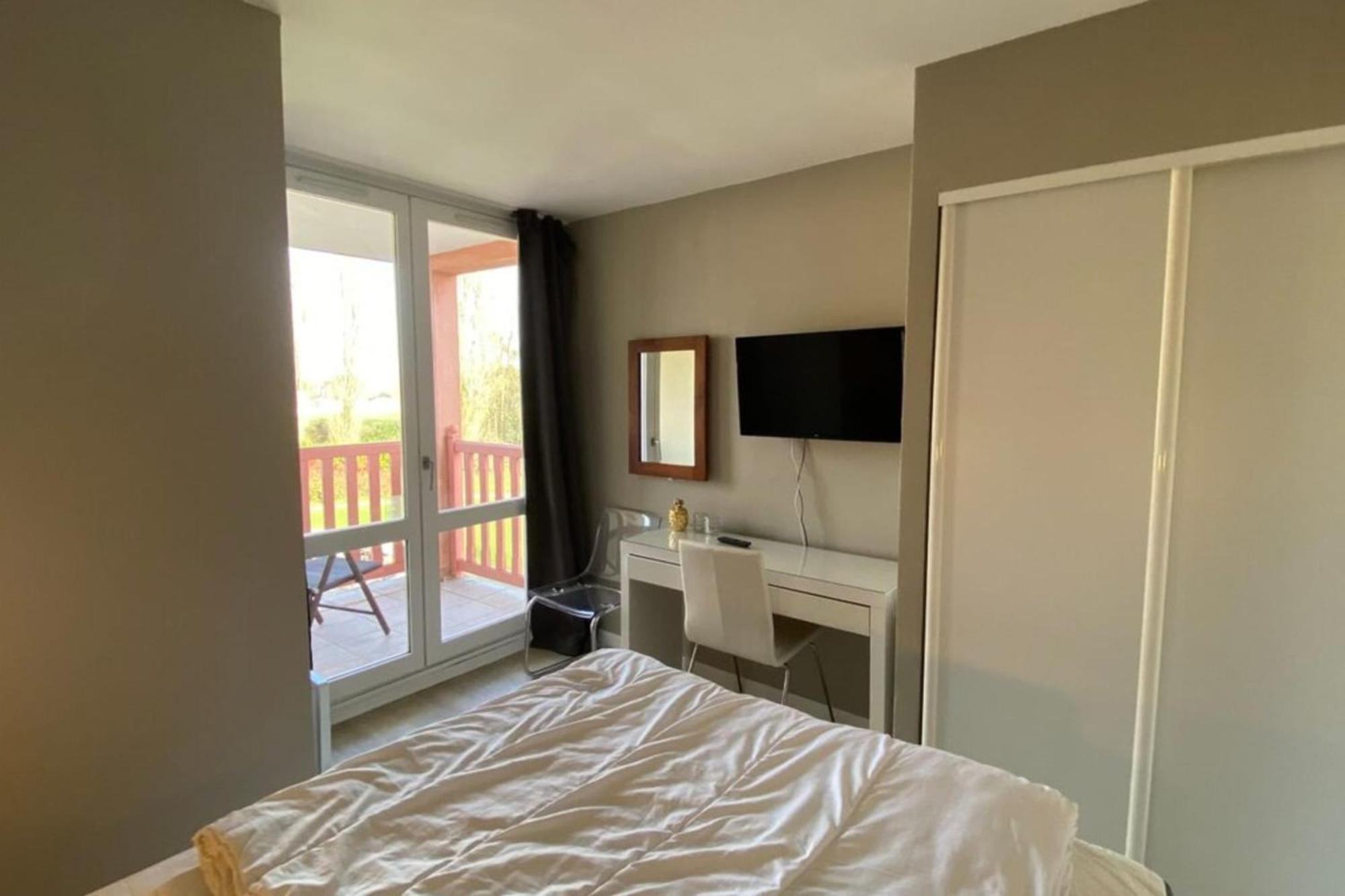 Very Nice 6 Person Apart With Swimming Pool Tennis Court And Car Park 202 Le Touquet-Paris-Plage Extérieur photo